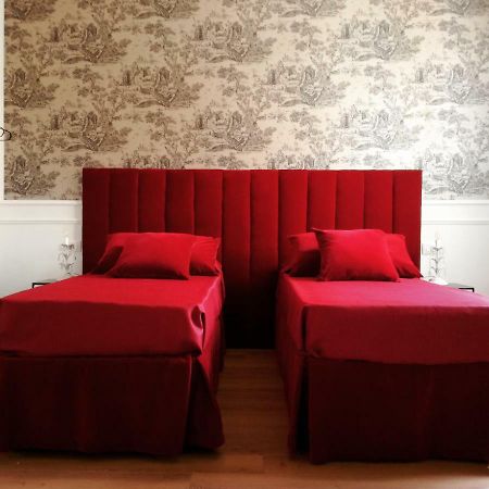 Bloom Rooms Foligno Exterior photo