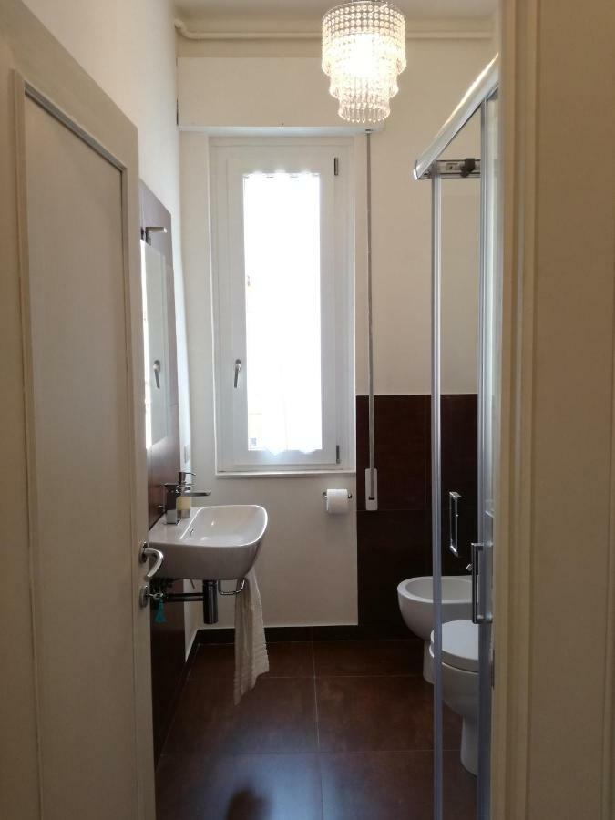 Bloom Rooms Foligno Exterior photo